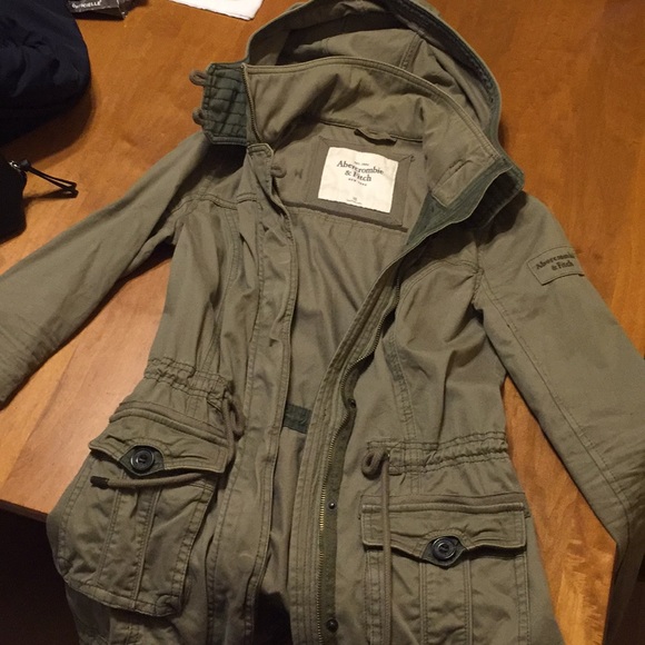 Abercrombie & Fitch Jackets & Blazers - Army green Abercrombie and Fitch jacket